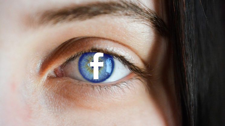 فيسبوك تفتح كاميرا الهاتف دون علمك أثناء مشاهدتك الفيديوهات