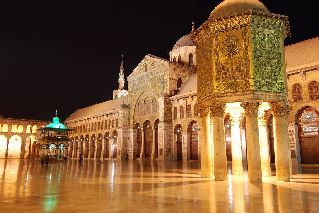 من الأبنية التي اهتم المسلمون بها أكثر من غيرها... وما هي أهم المساجد التي بناها المسلمون